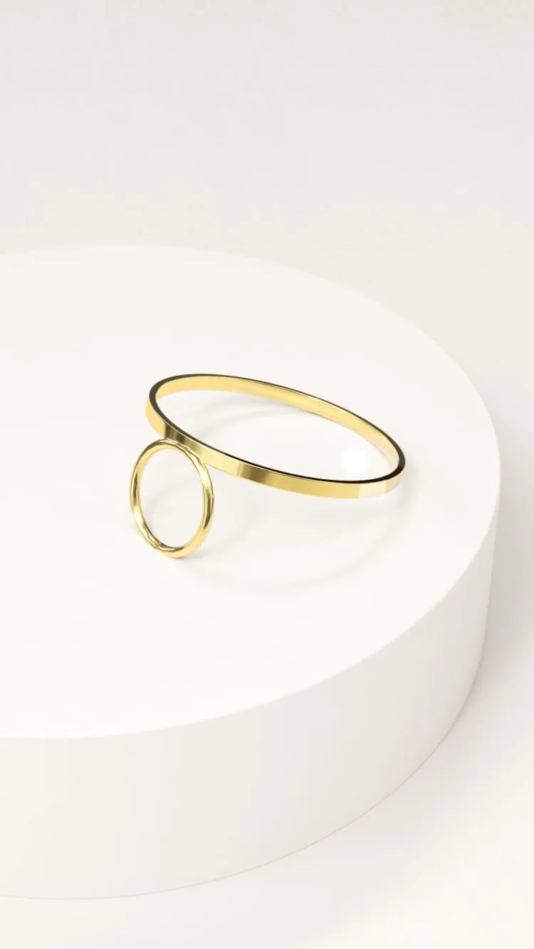 Gold round ring