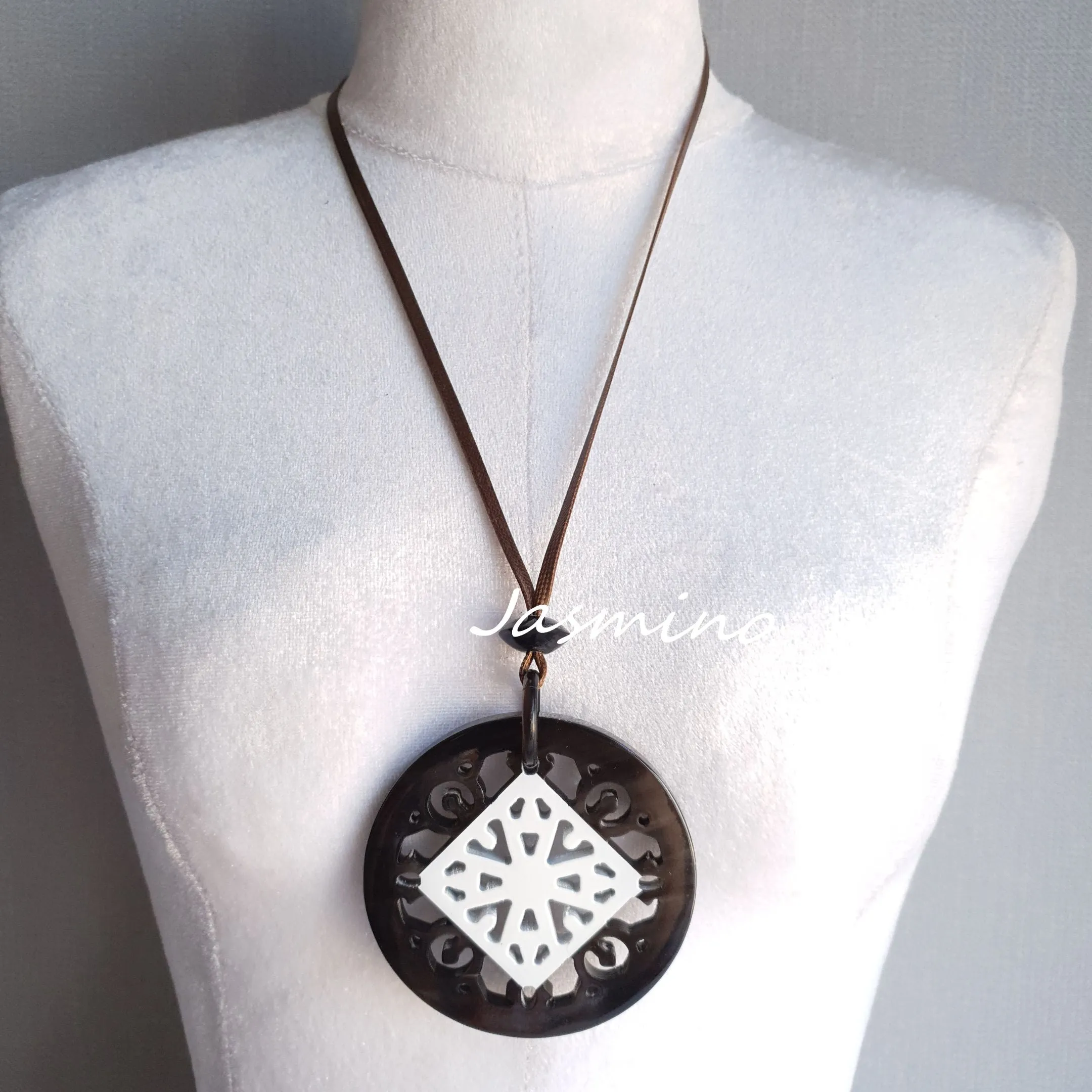 Handmade Donut Buffalo Horn Pendant J17870, Sources as Natural Material