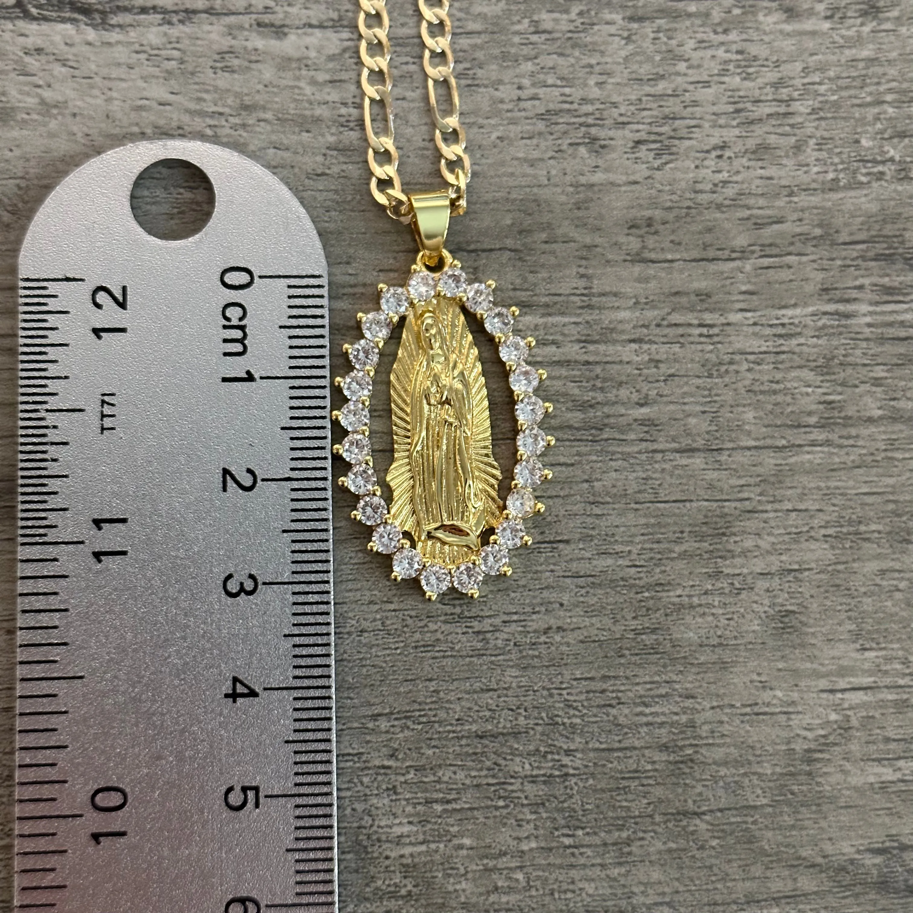 Oval Virgencita Necklace 010
