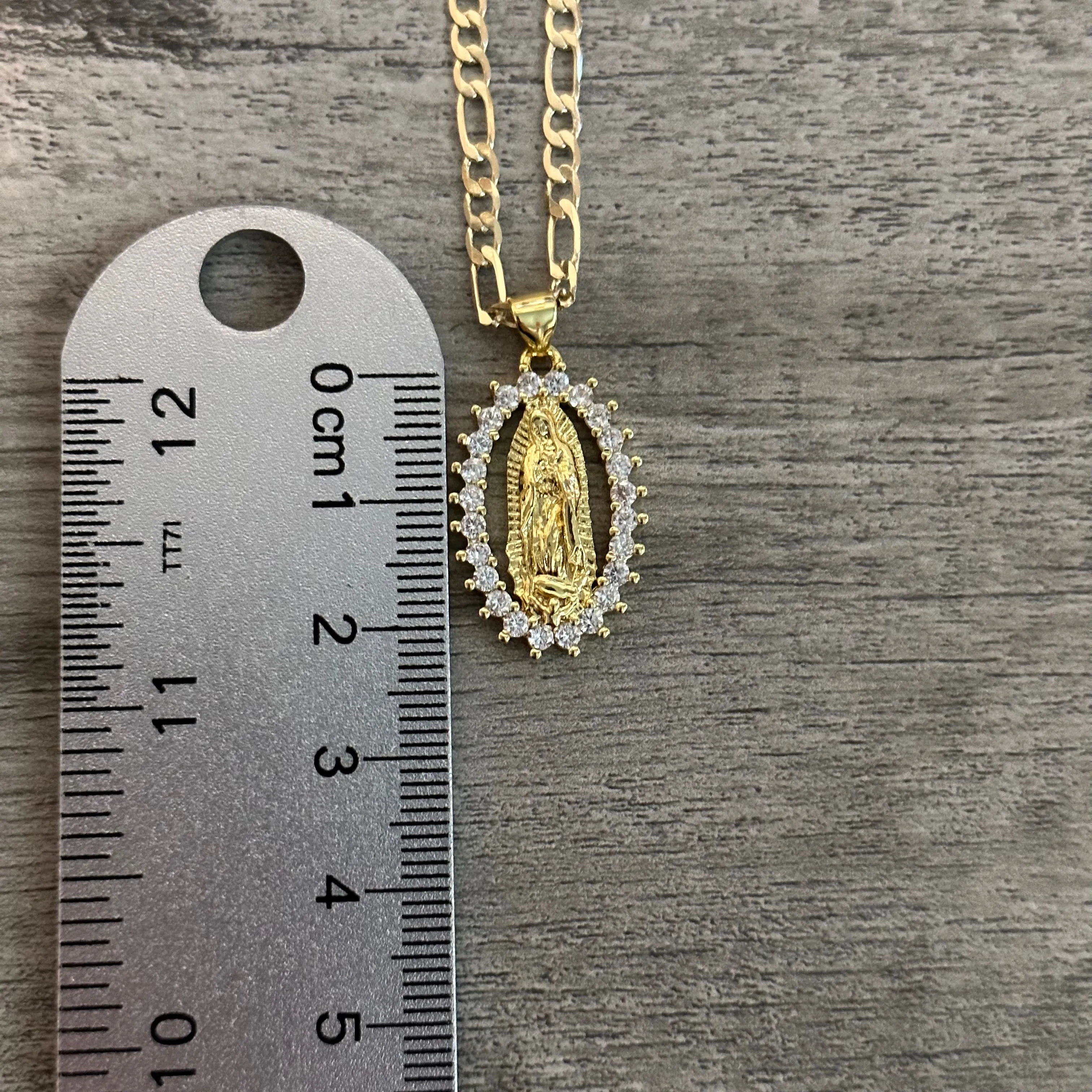 Oval Virgencita Necklace 010